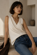 Μπεζ V-neck sleeveless top