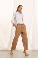 EIGHTY2 Κάμελ tailored παντελόνι