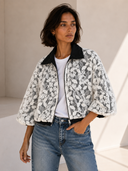 Μαύρο bomber jacket με δαντέλα