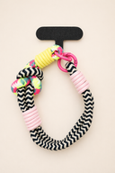 Μαύρο boho woven statement phone charm
