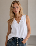Λευκό V-neck sleeveless top