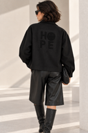 EIGHTY2 Μαύρο jacket με HOPE μπουκλέ λεπτομέρεια