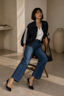 Μπλε bomber jacket με δαντέλα