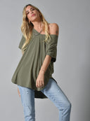 Χακί oversized V-neck t-shirt