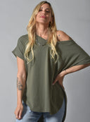 Χακί oversized V-neck t-shirt