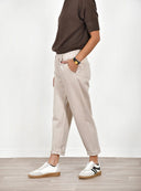 Μπεζ relaxed fit παντελόνι