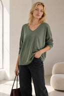 Χακί V-neck oversized μπλούζα