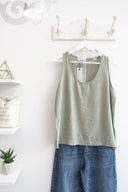 Λαδί minimal αμάνικο lightweight top