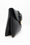 Μαύρο woven leather clutch