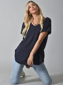 Μπλε oversized V-neck t-shirt