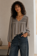 Πούρου lace detail μπλούζα