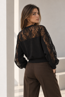 FIGARO Μαύρη lace detail μπλούζα