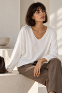 Λευκή V-neck oversized μπλούζα