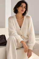 Εκρού fluffy cardigan